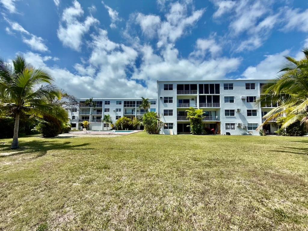 LAKE VIEW MANOR