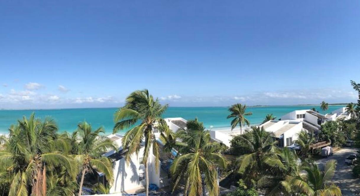 BEACH VILLAS