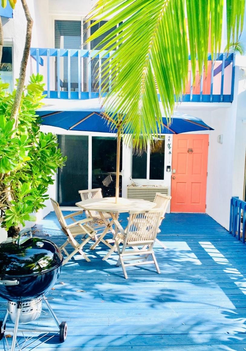 BEACH VILLAS