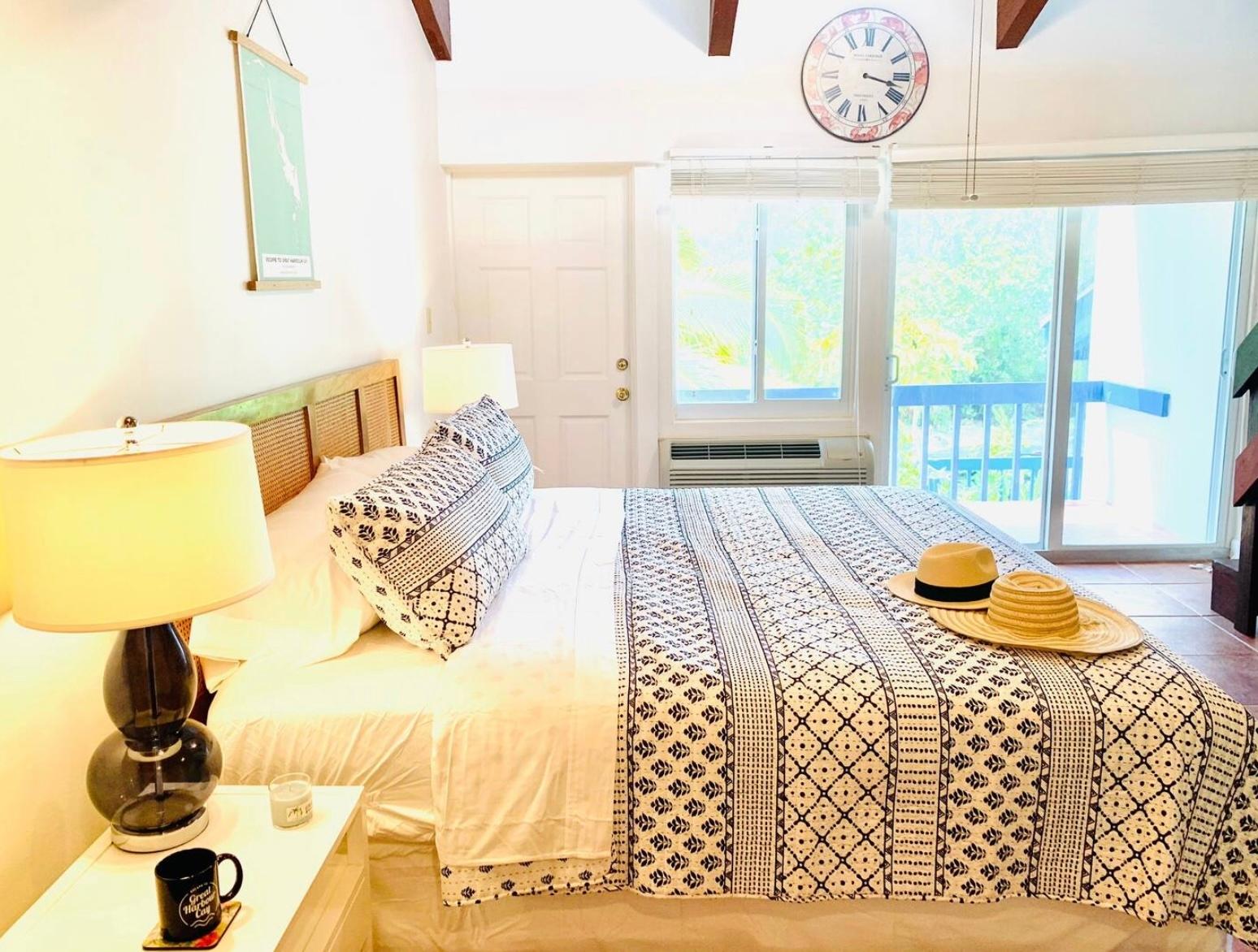 BEACH VILLAS