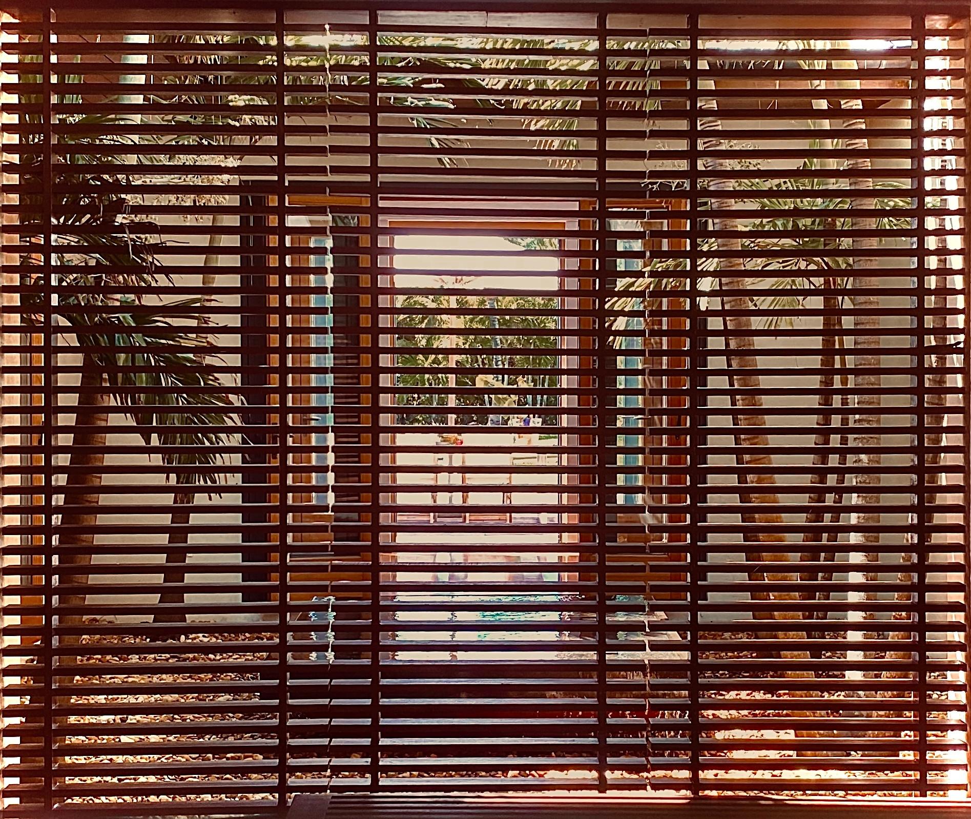 SOUTHERN CROSS BCH ESTATE