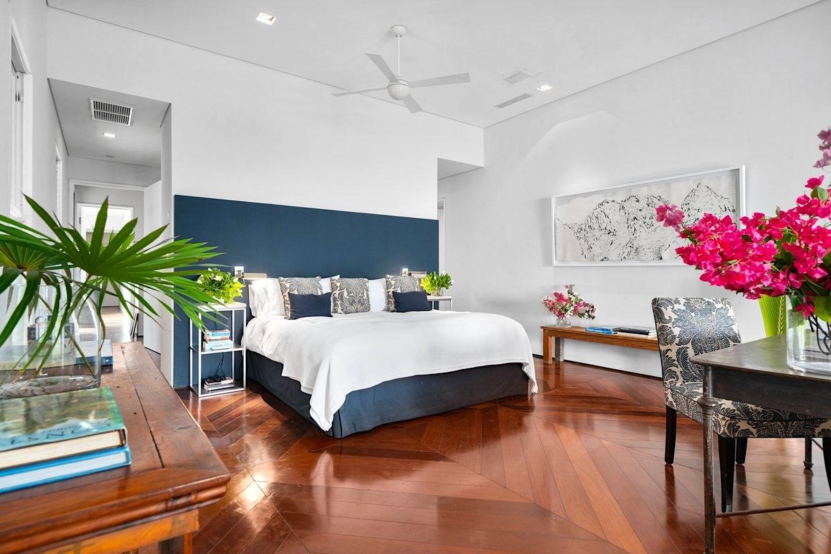 SOUTHERN CROSS BCH ESTATE