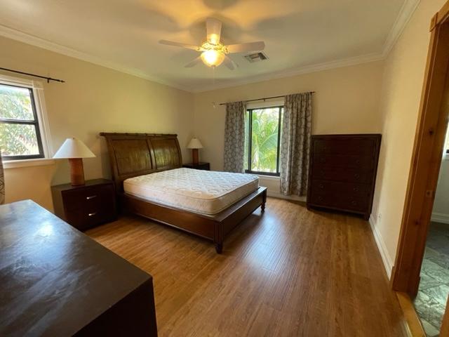 77 Turnberry