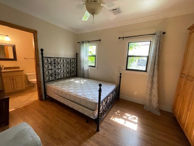 77 Turnberry