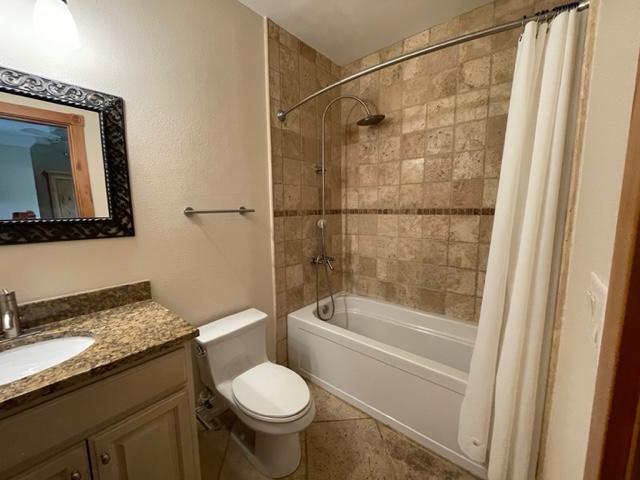 77 Turnberry