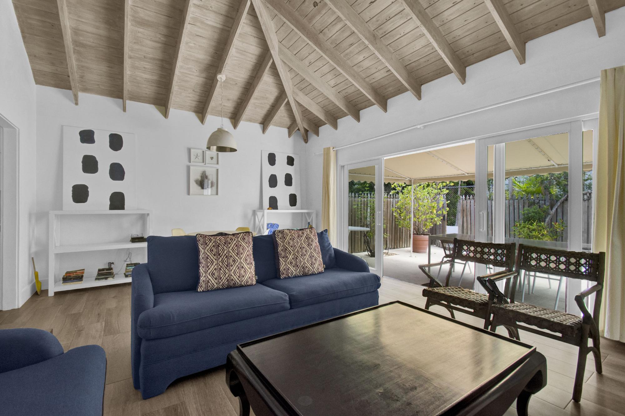 OCEAN BREAK VILLAS