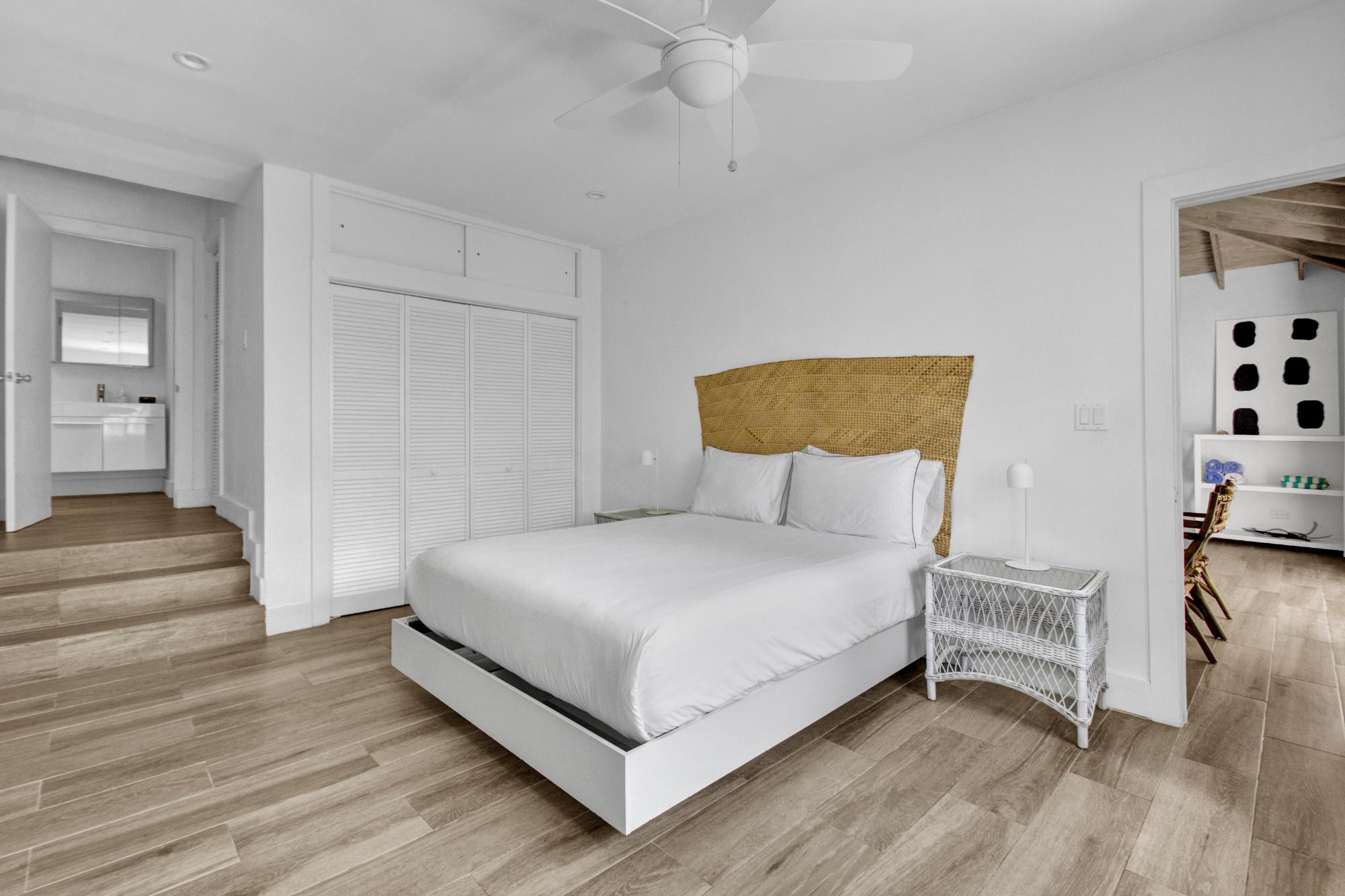 OCEAN BREAK VILLAS