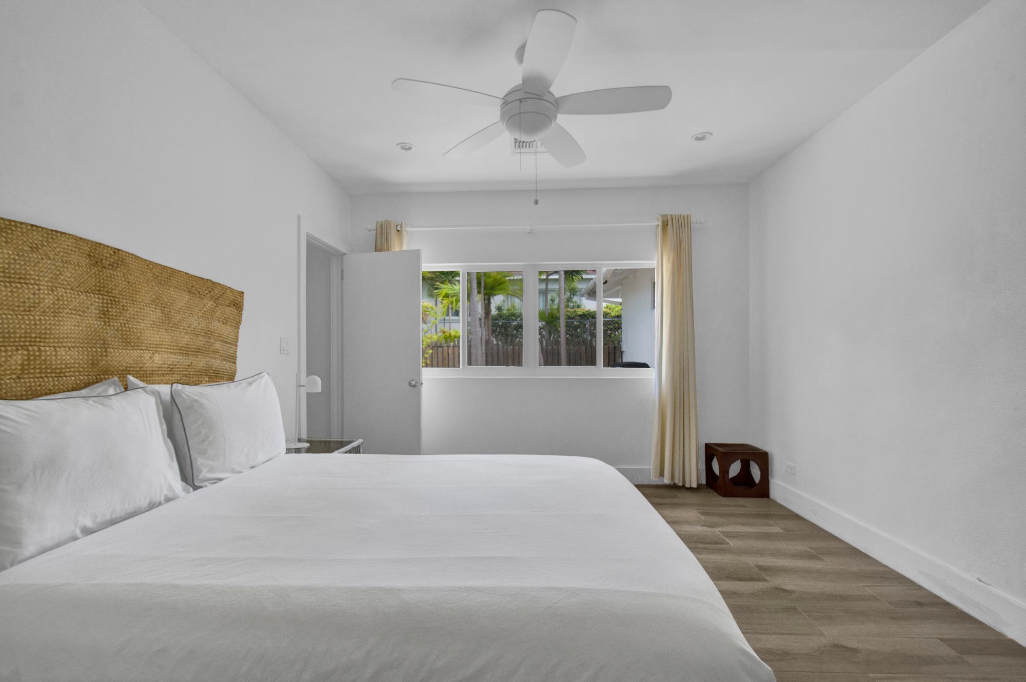 OCEAN BREAK VILLAS