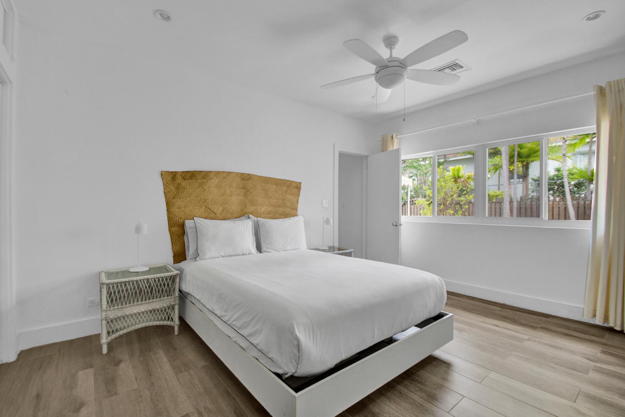 OCEAN BREAK VILLAS