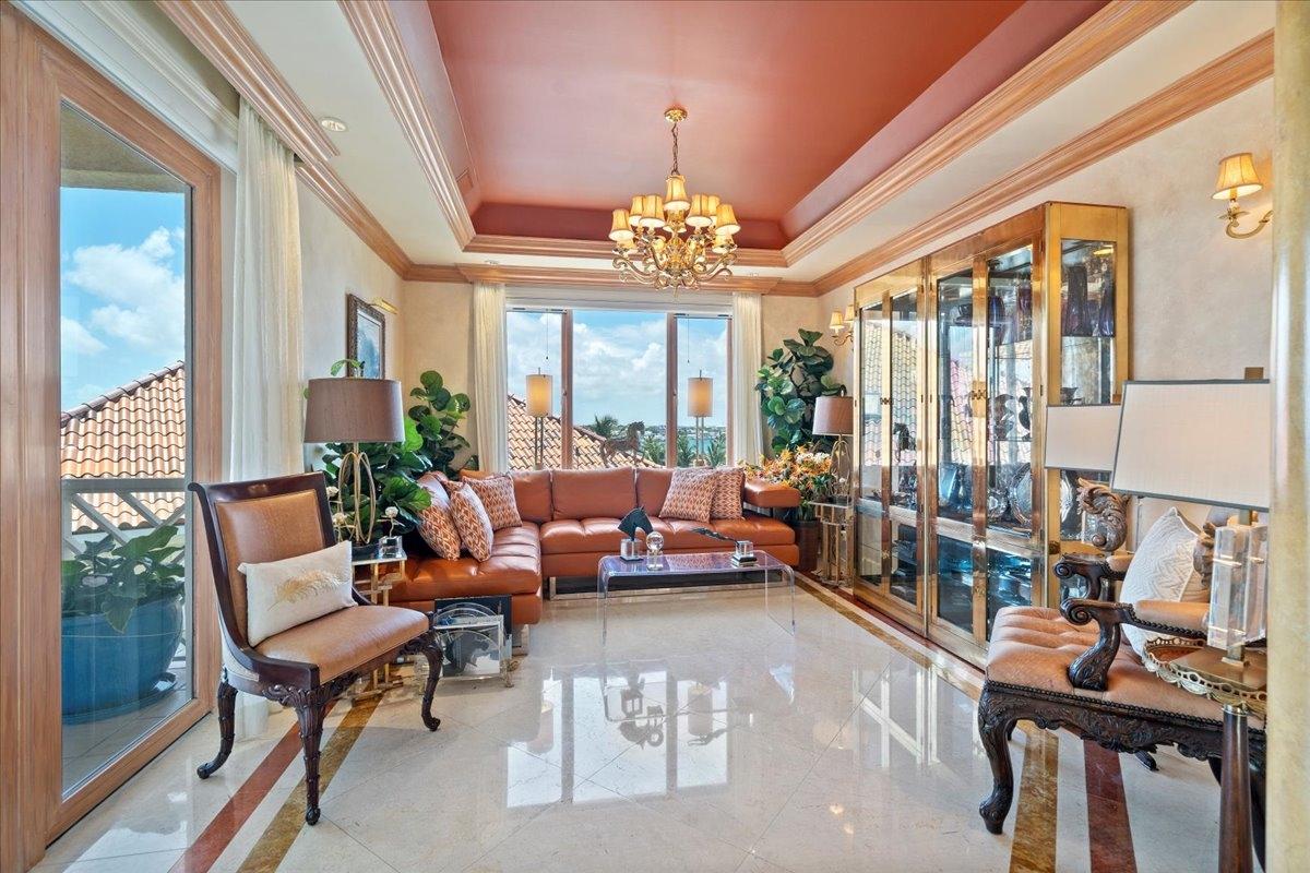 CLOISTER DRIVE EAST