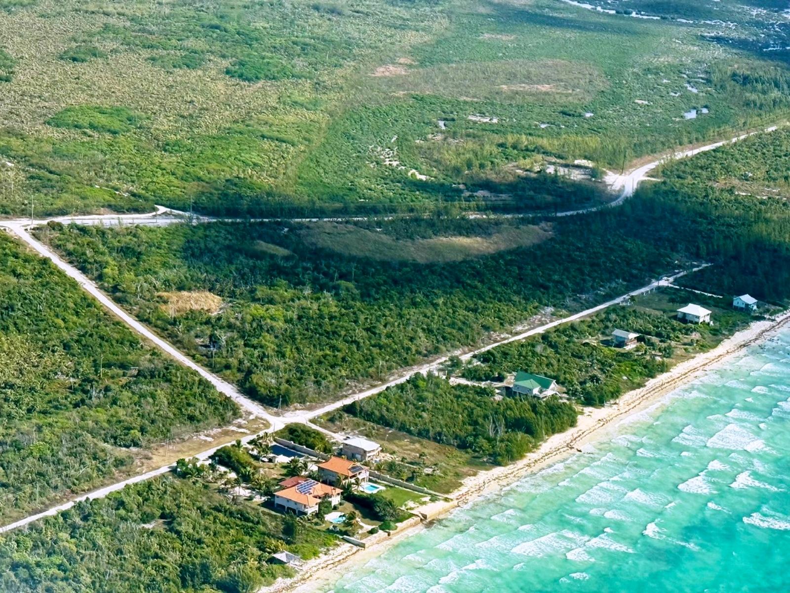 SWEETING’S CAY BEACH FRON