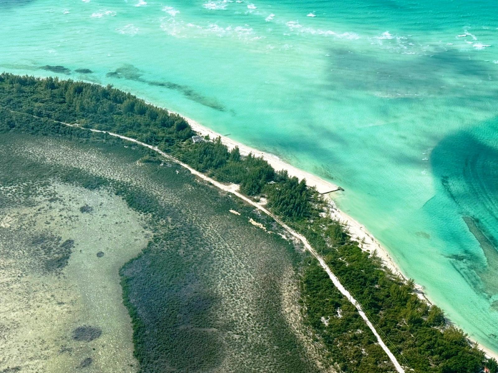 SWEETING’S CAY BEACH FRON