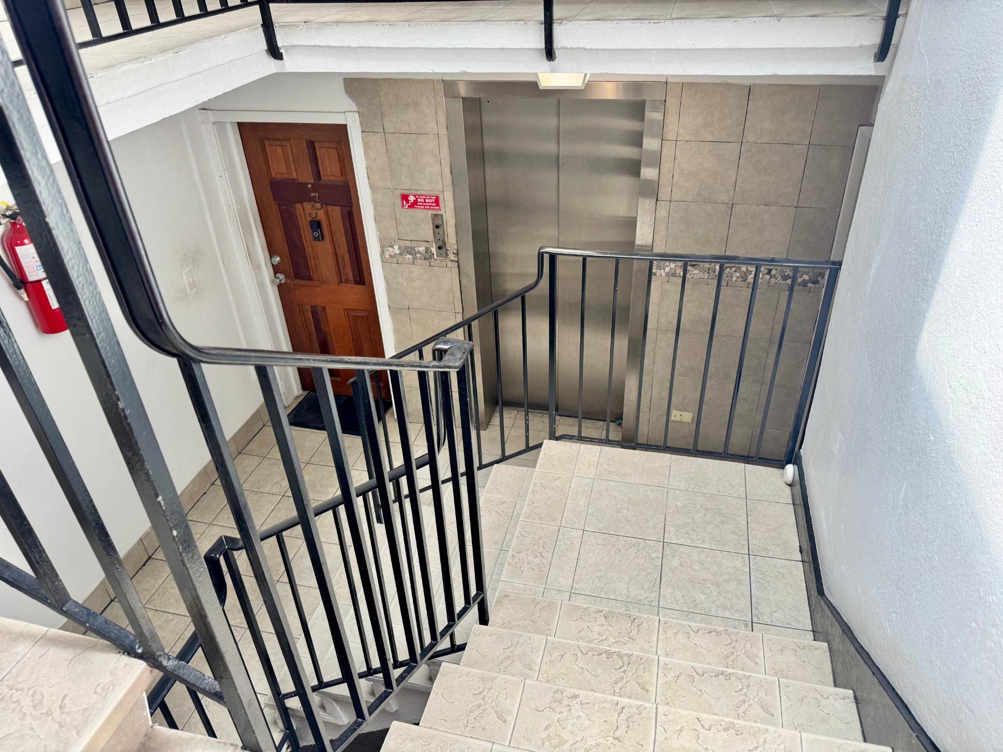 B 38 TOWN COURT