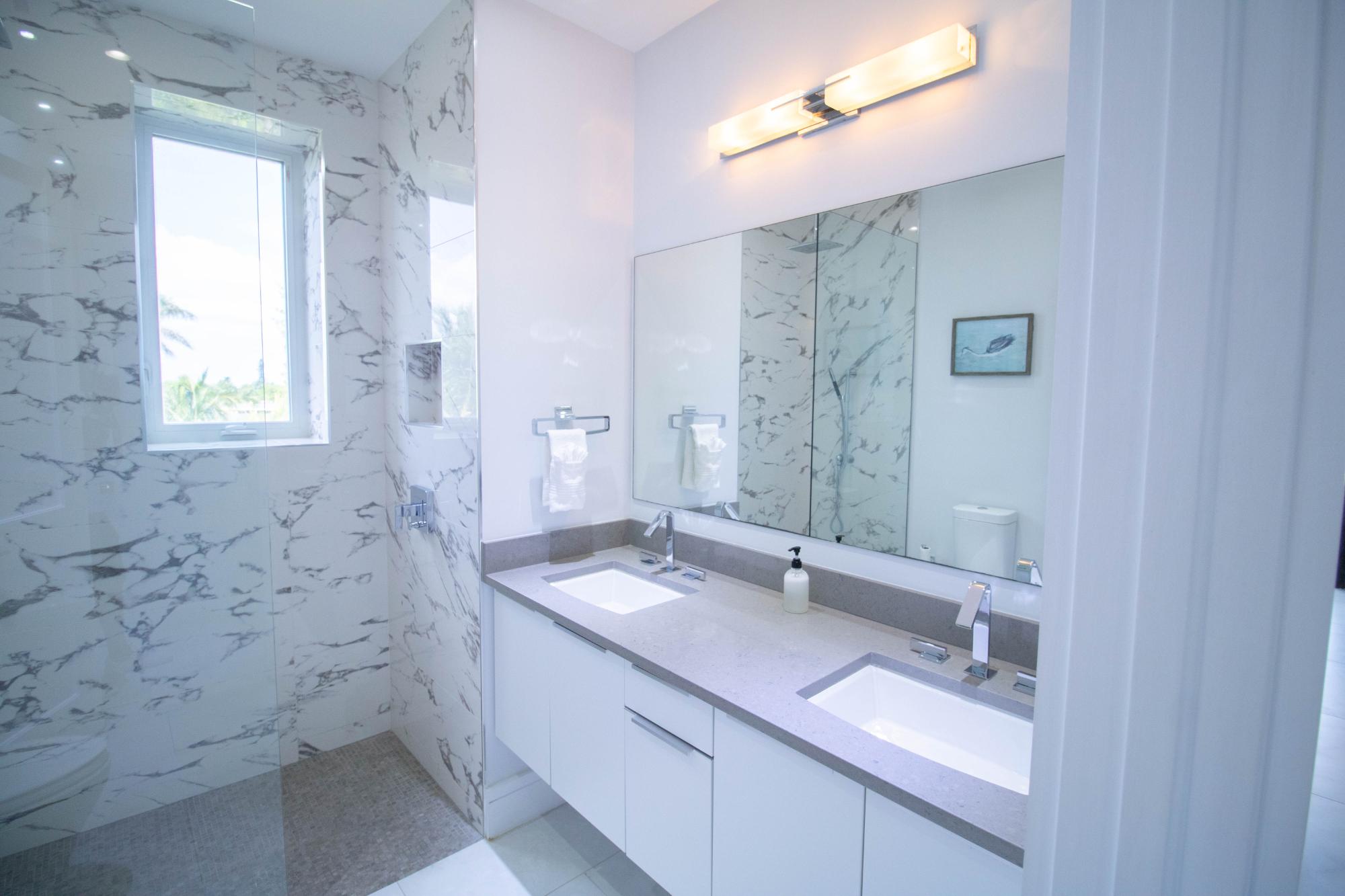 300 ONE CABLE BEACH RENT