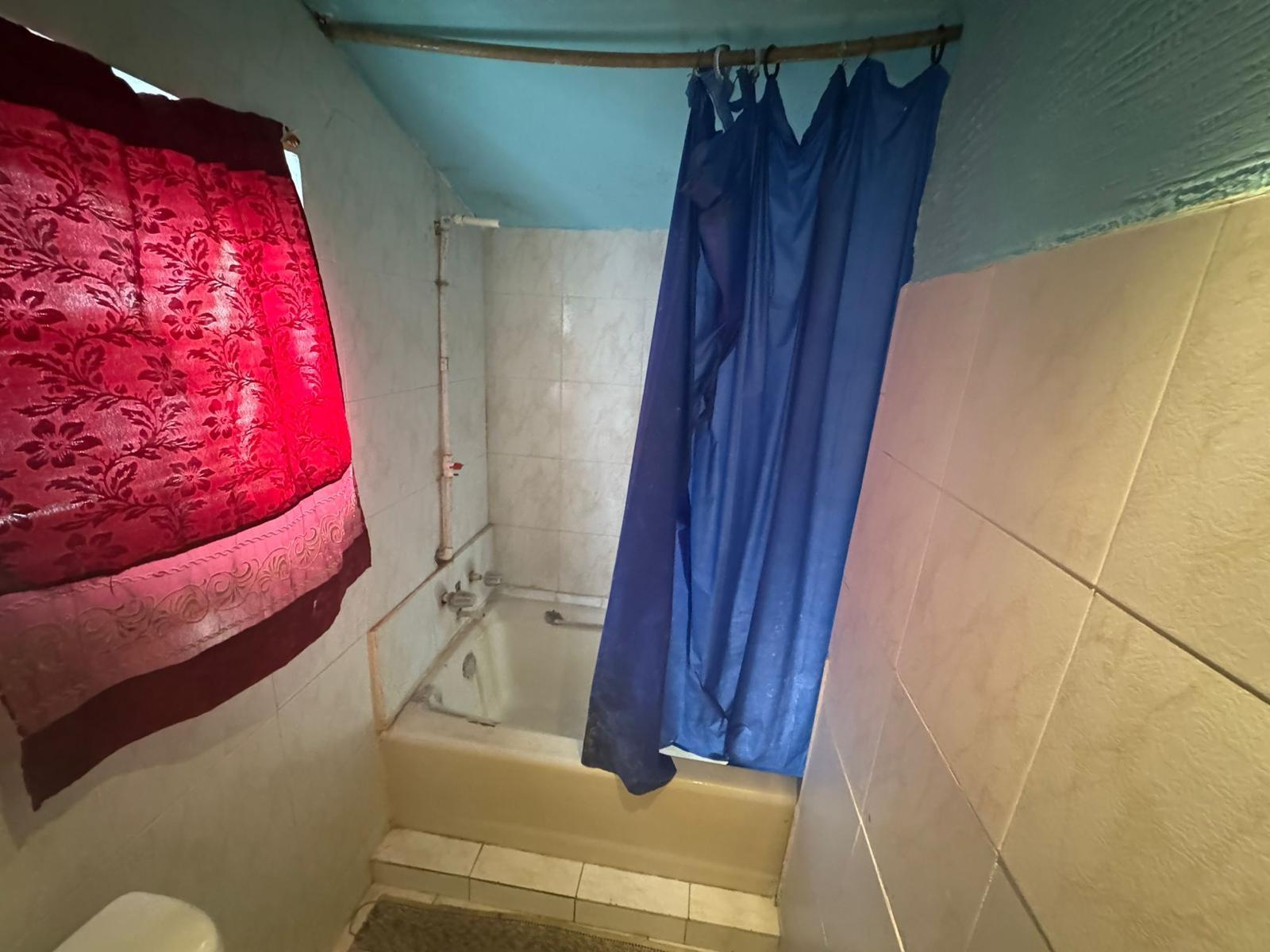 SAMANTHA DRIVE, MARATHON