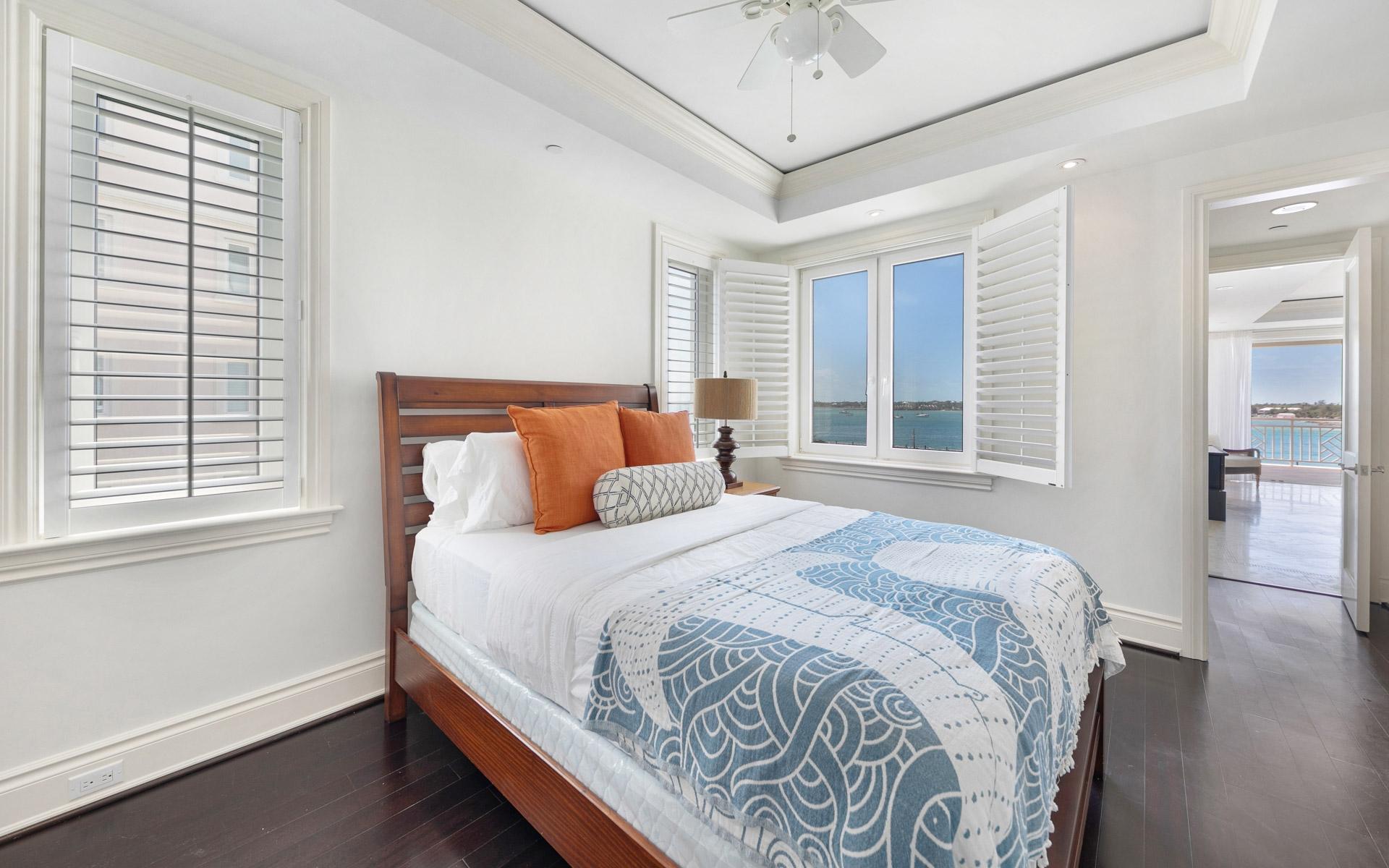THE OCEAN CLUB RESIDENCES
