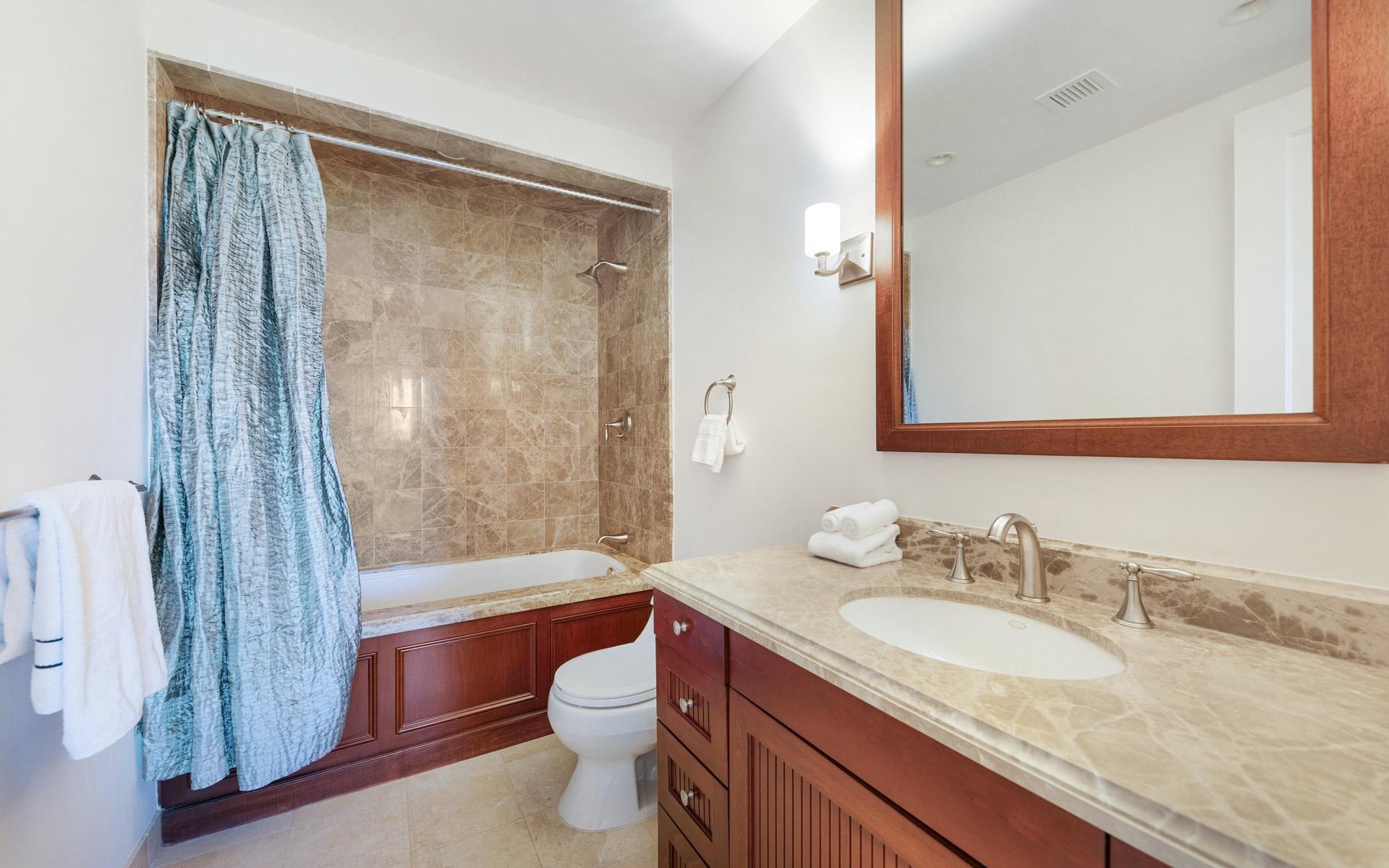 THE OCEAN CLUB RESIDENCES