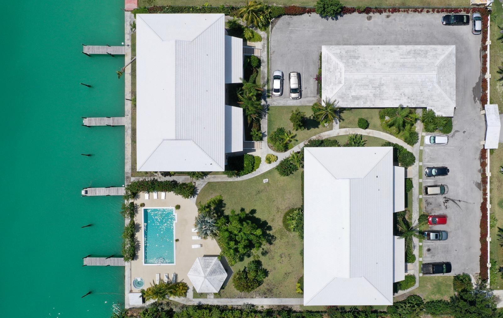 EMERALD BAY COMPLEX