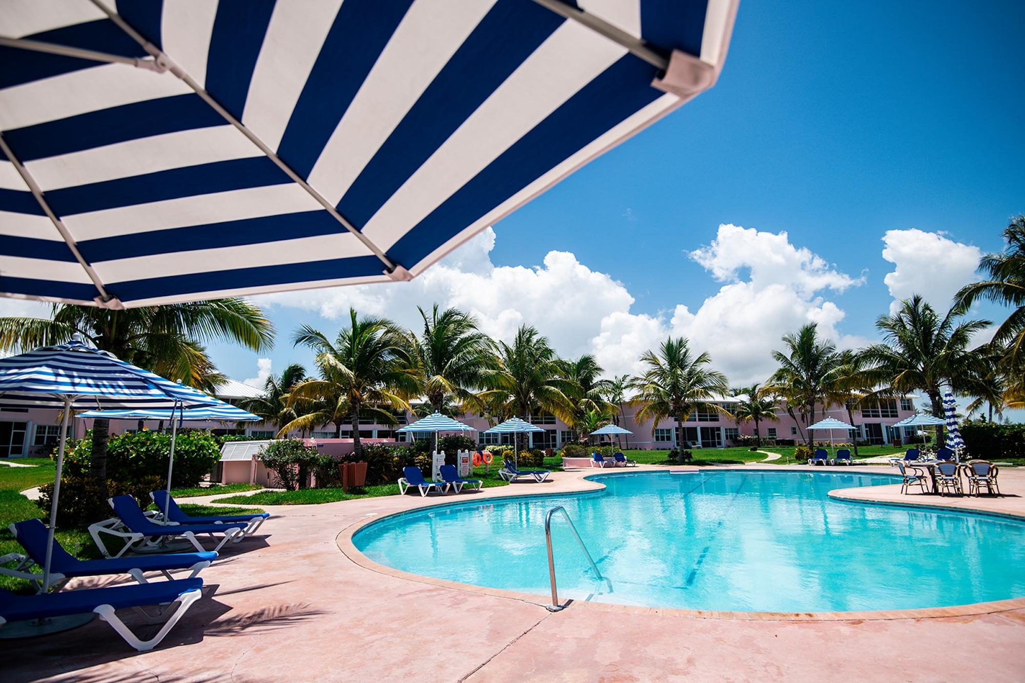 BAHAMA BEACH CLUB 2079