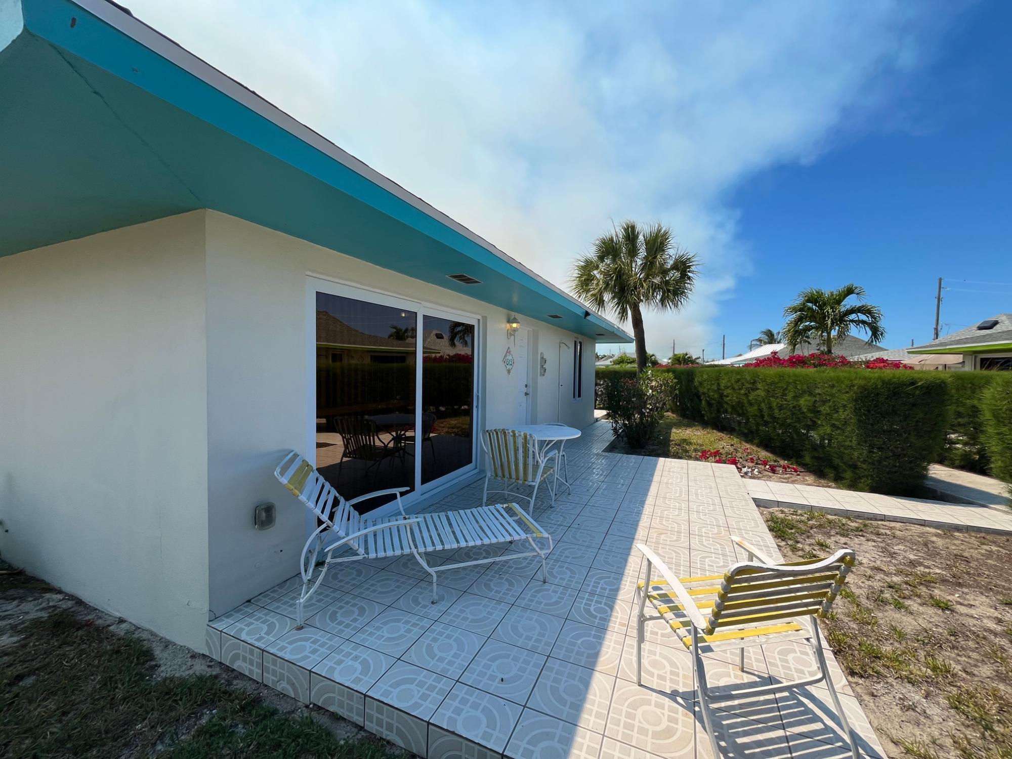 BEACH VILLAS