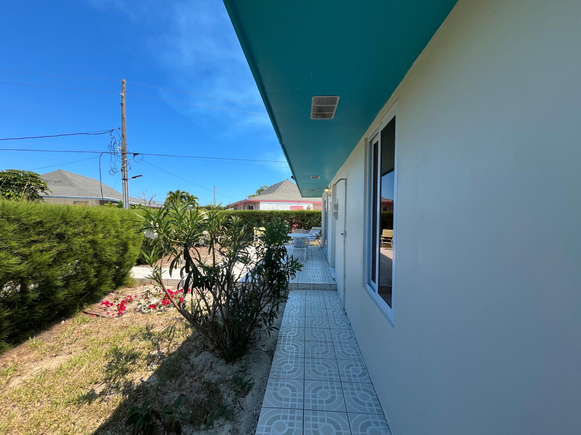 BEACH VILLAS