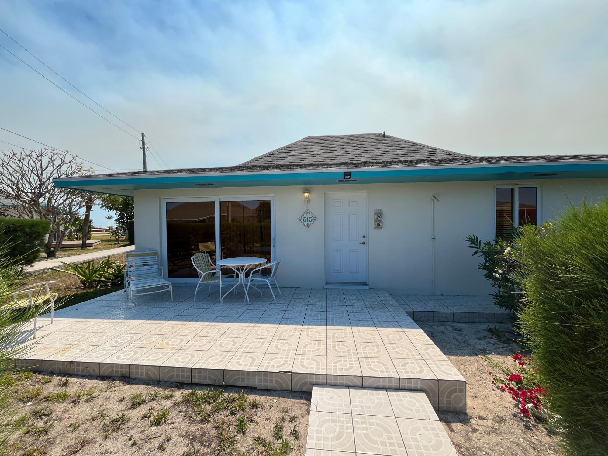 BEACH VILLAS