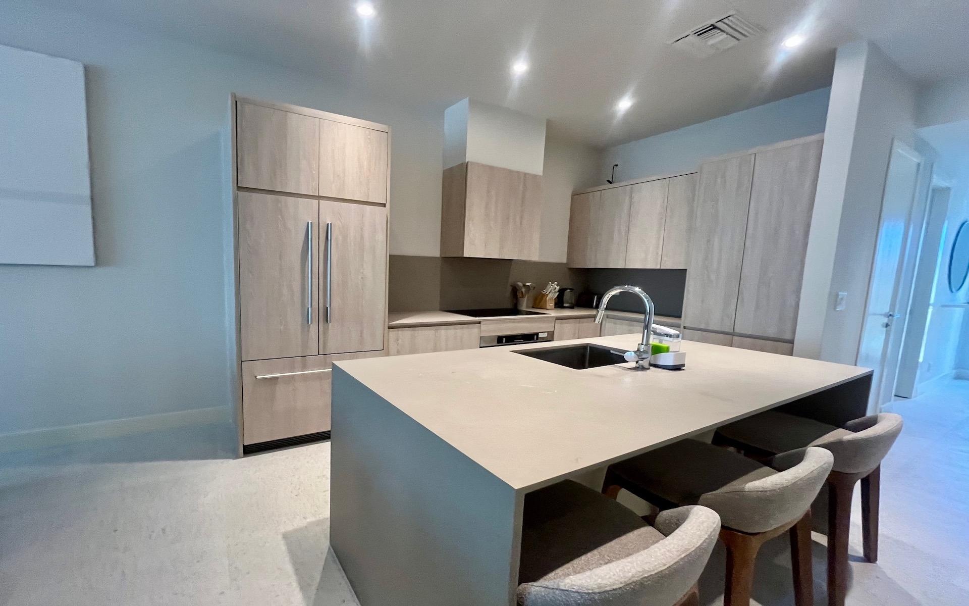 WEST END Condo