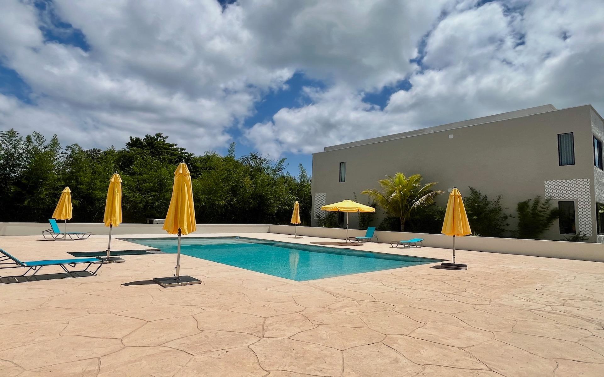 WEST END Condo