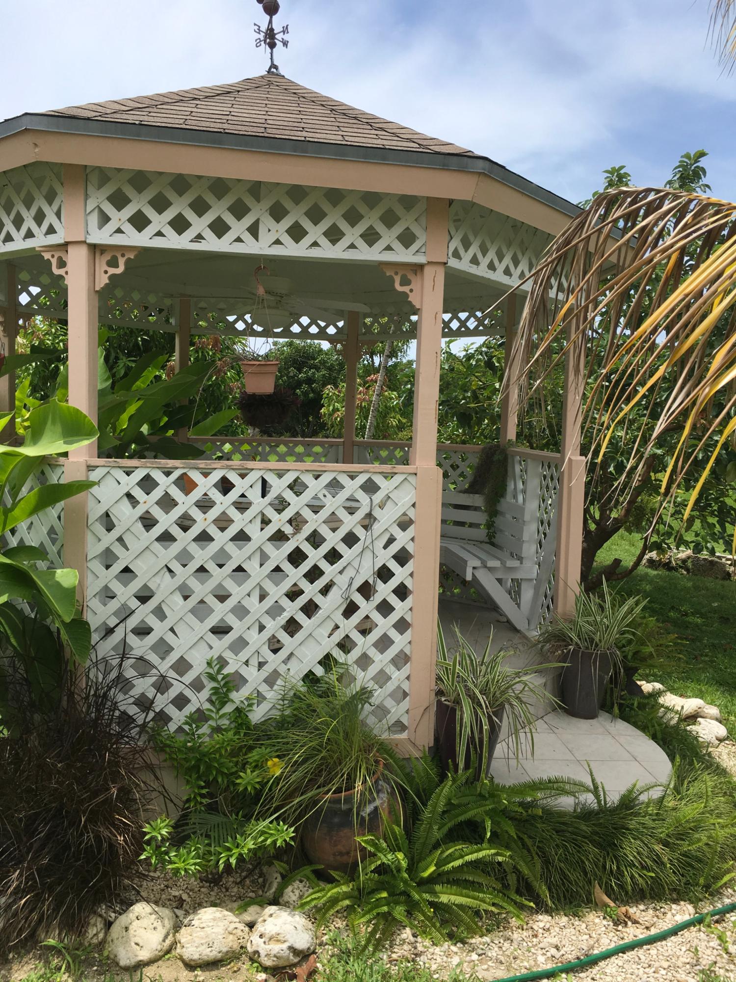 SOUTH BAHAMIA