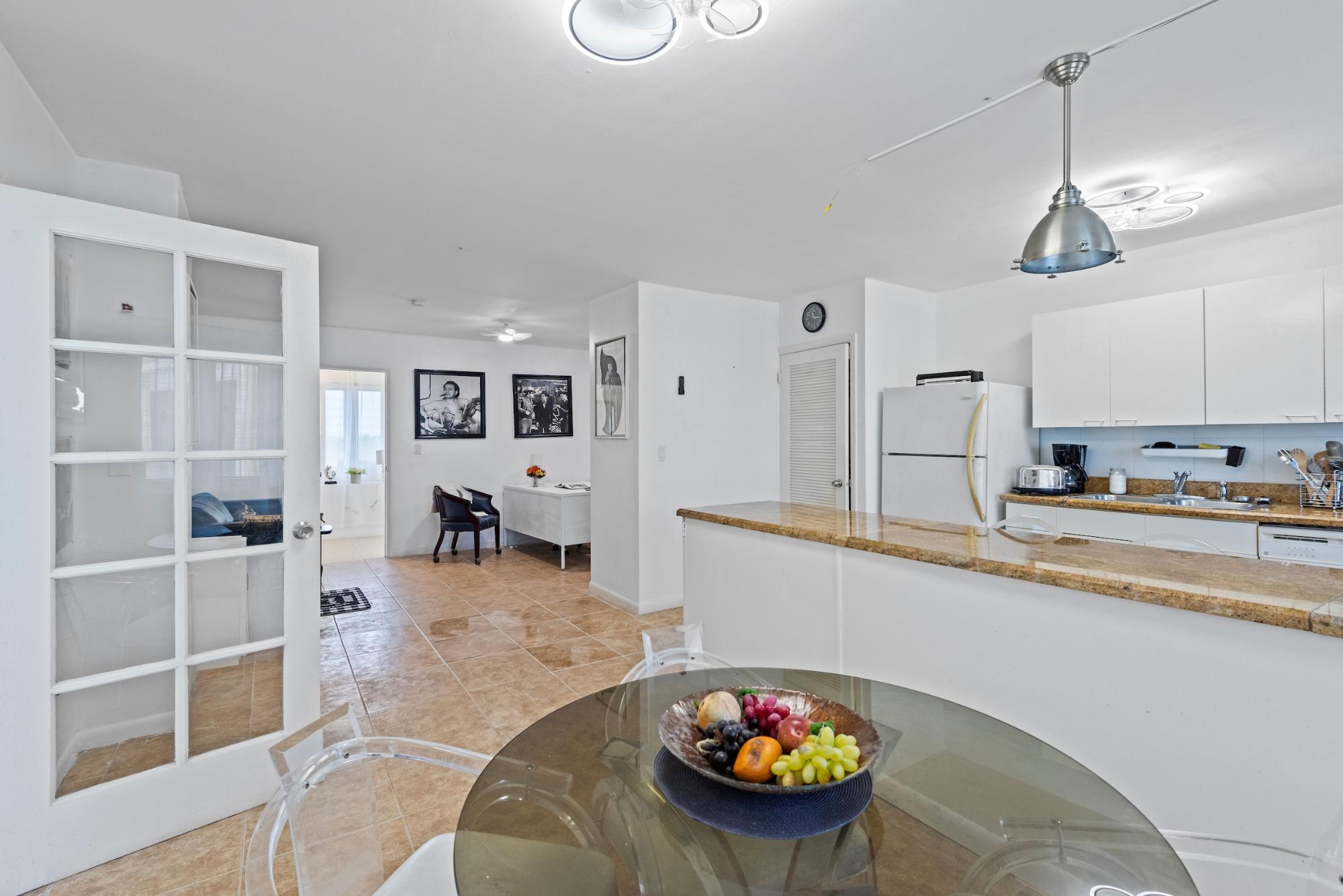 RAWSON COURT, CABLE BEACH