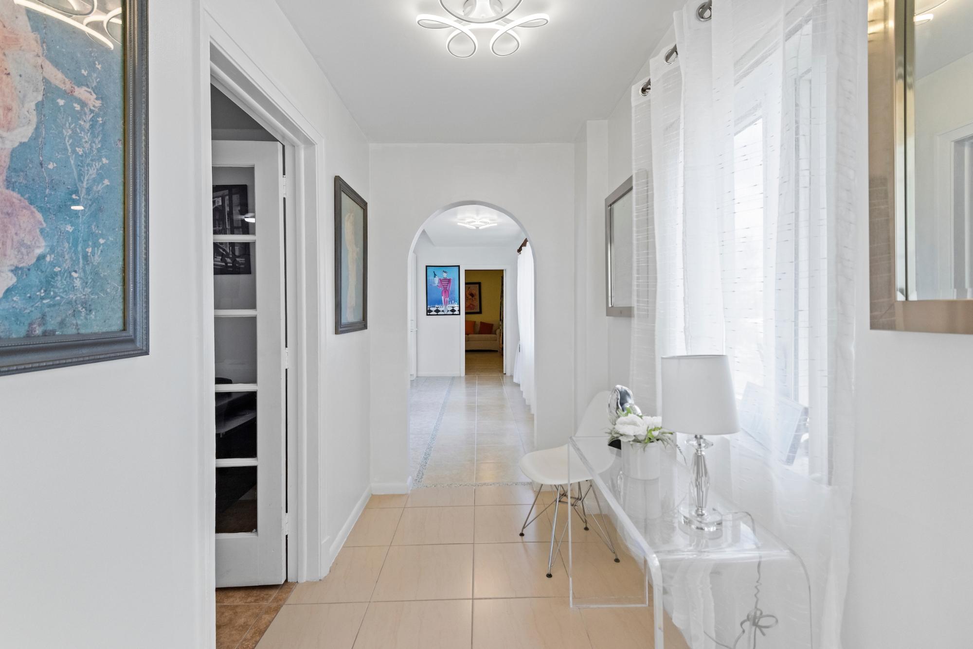 RAWSON COURT, CABLE BEACH
