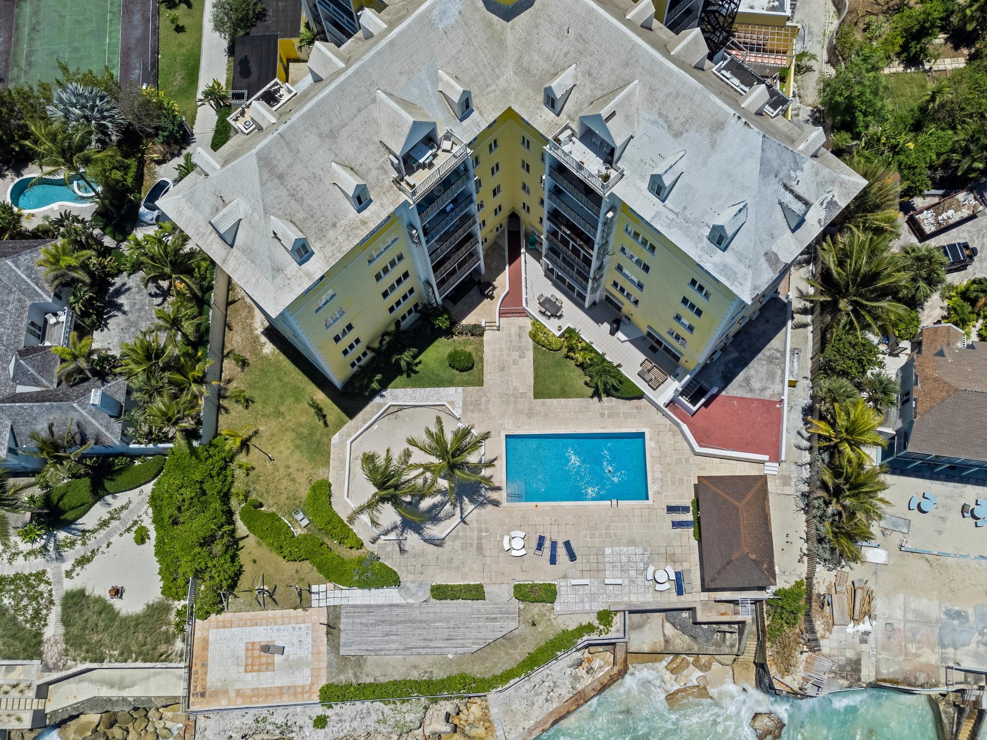 RAWSON COURT, CABLE BEACH