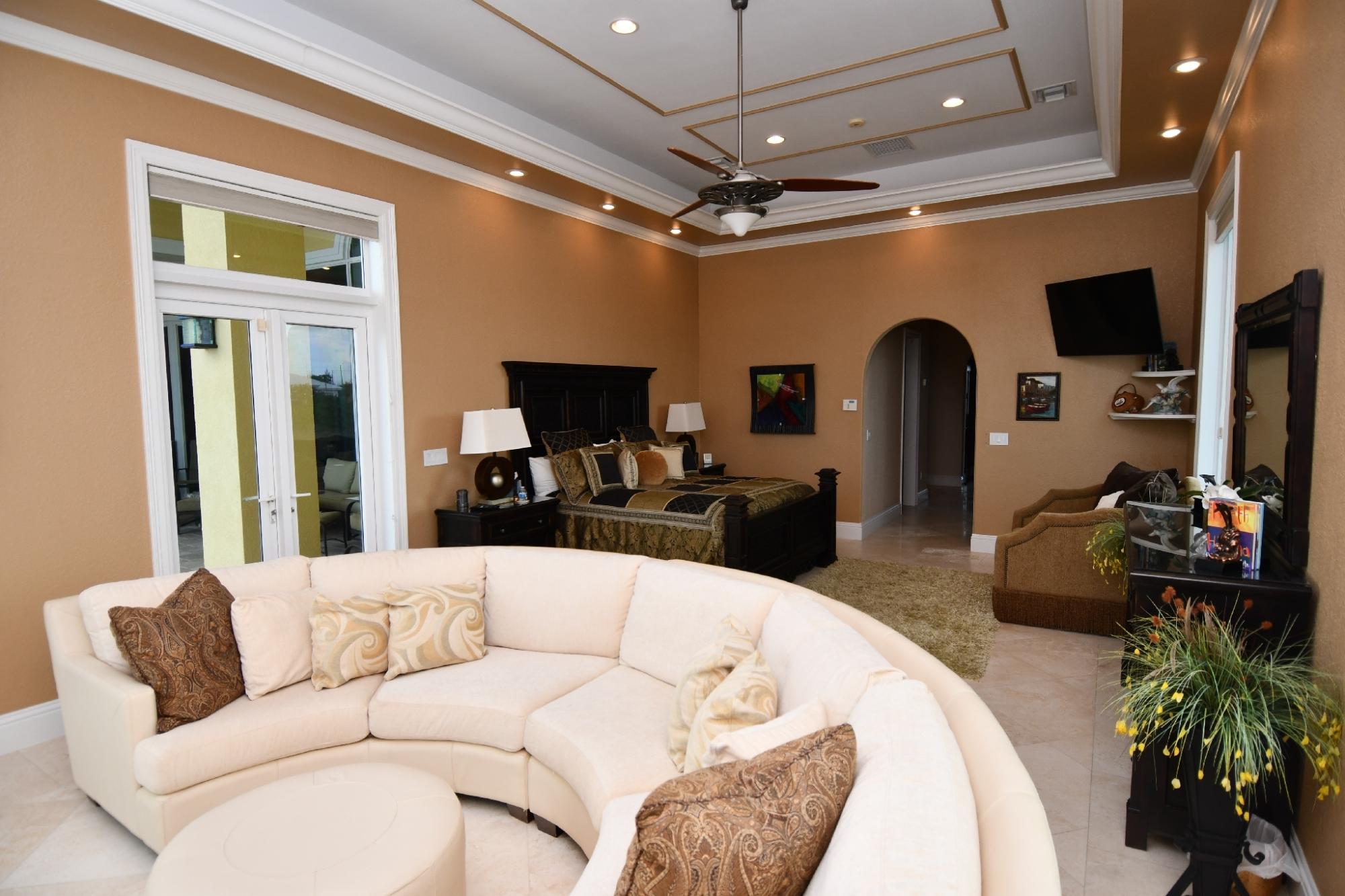 The Villa Ocean Blvd