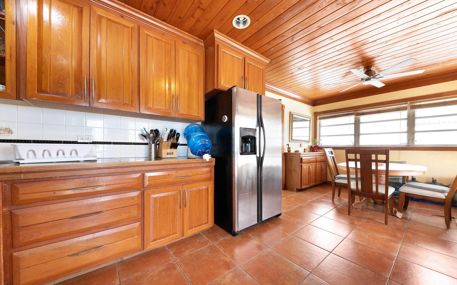 TRIPLEX NEAR PALMDALE