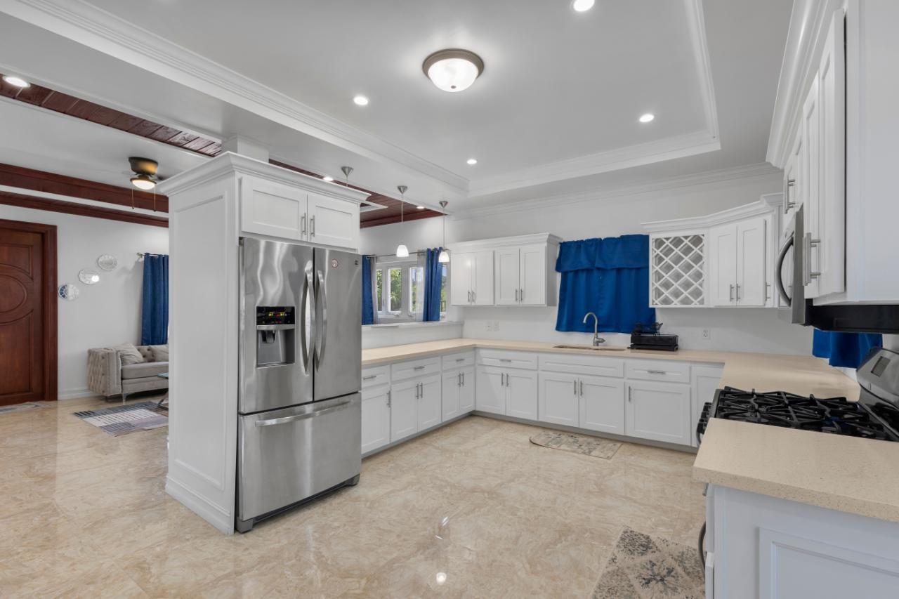 LOVE ESTATES