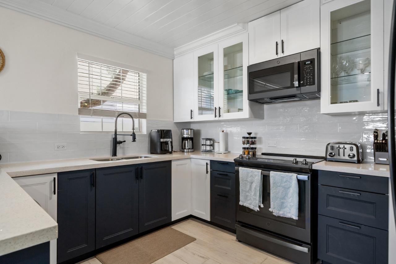 NORTH COAST APARTMENTS