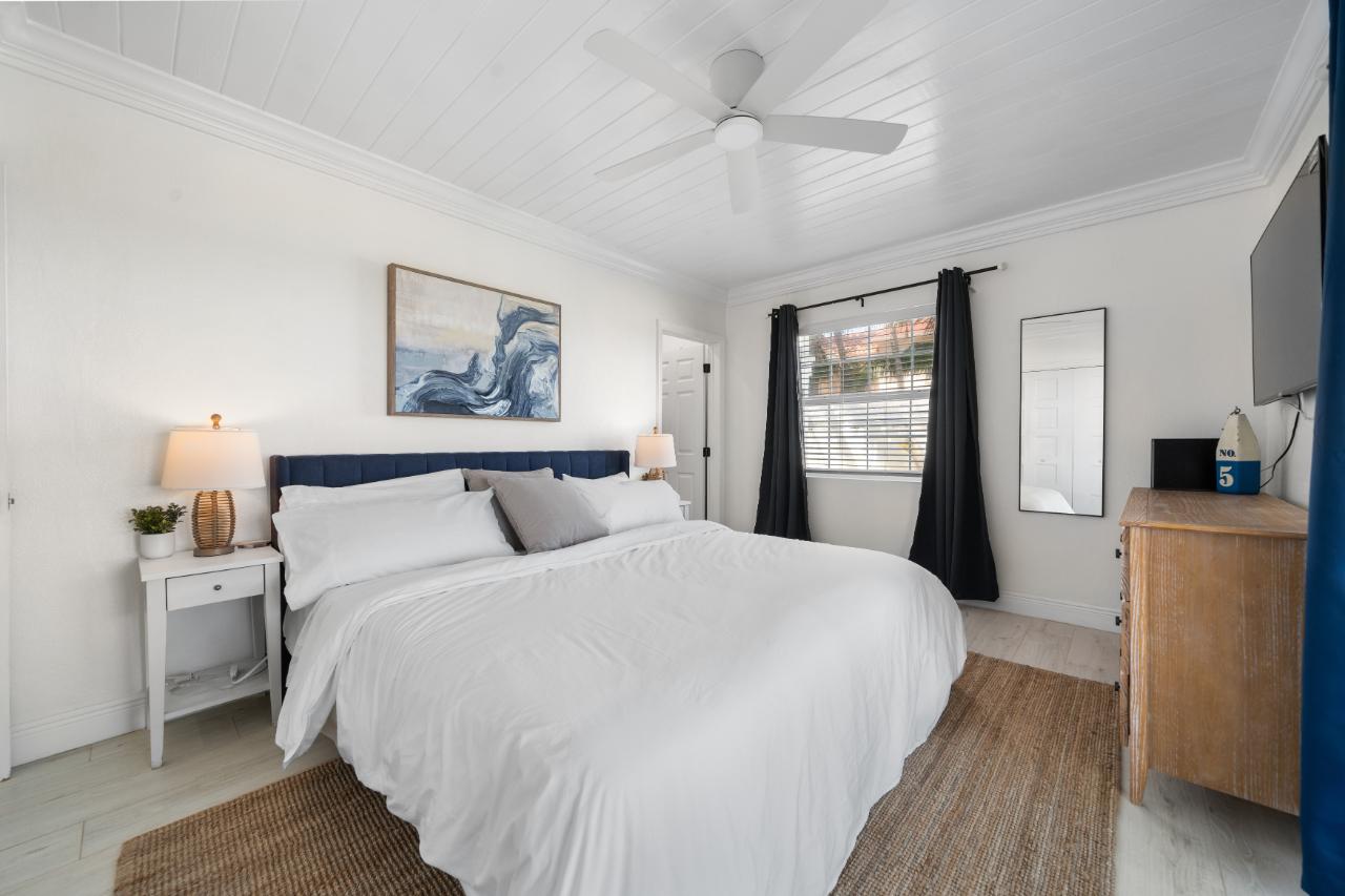 NORTH COAST APARTMENTS