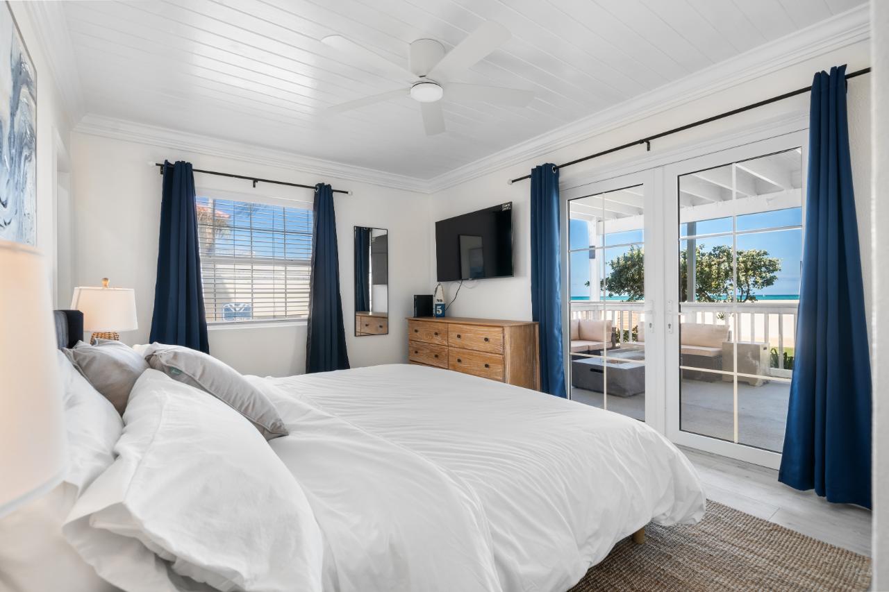 NORTH COAST APARTMENTS