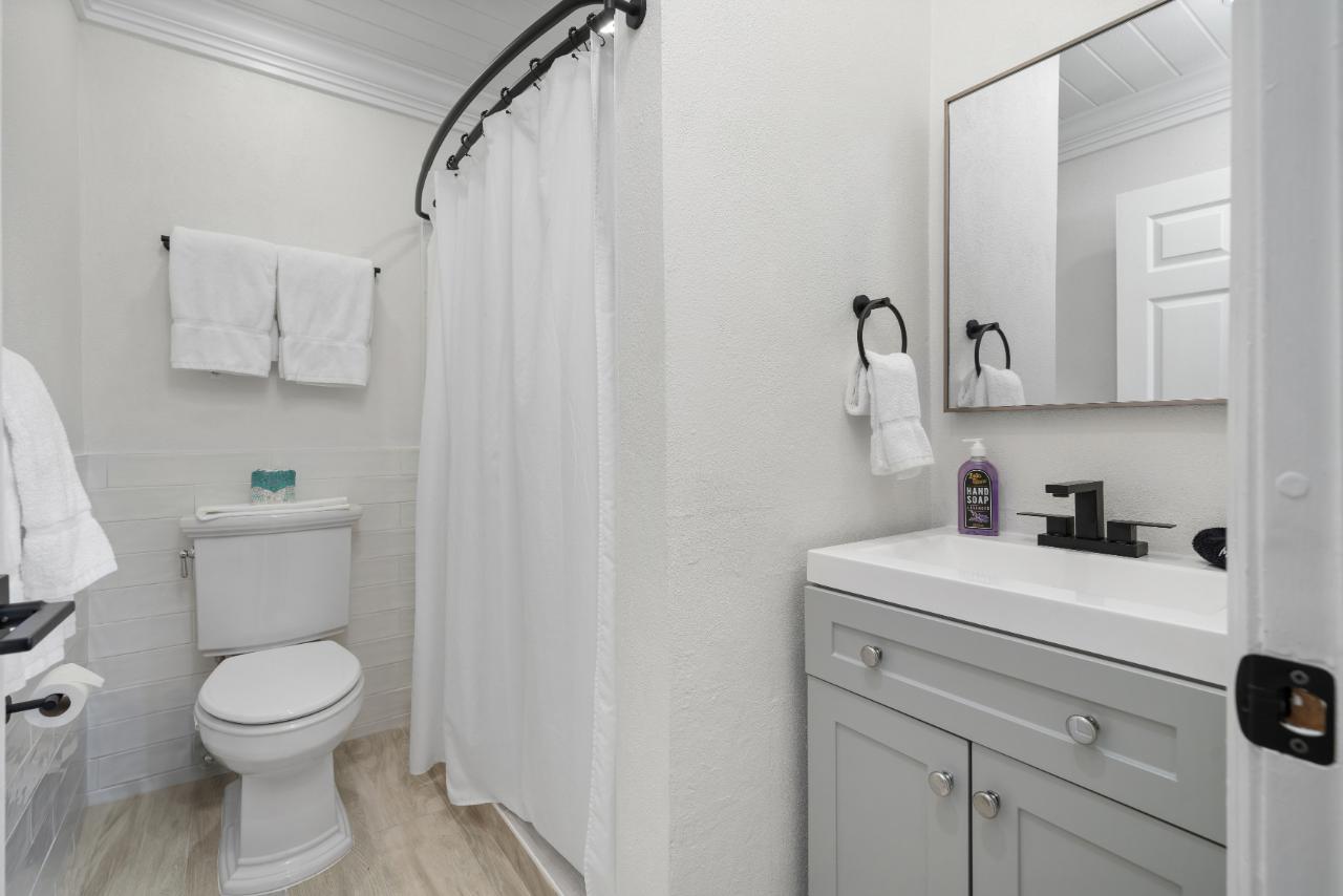 NORTH COAST APARTMENTS