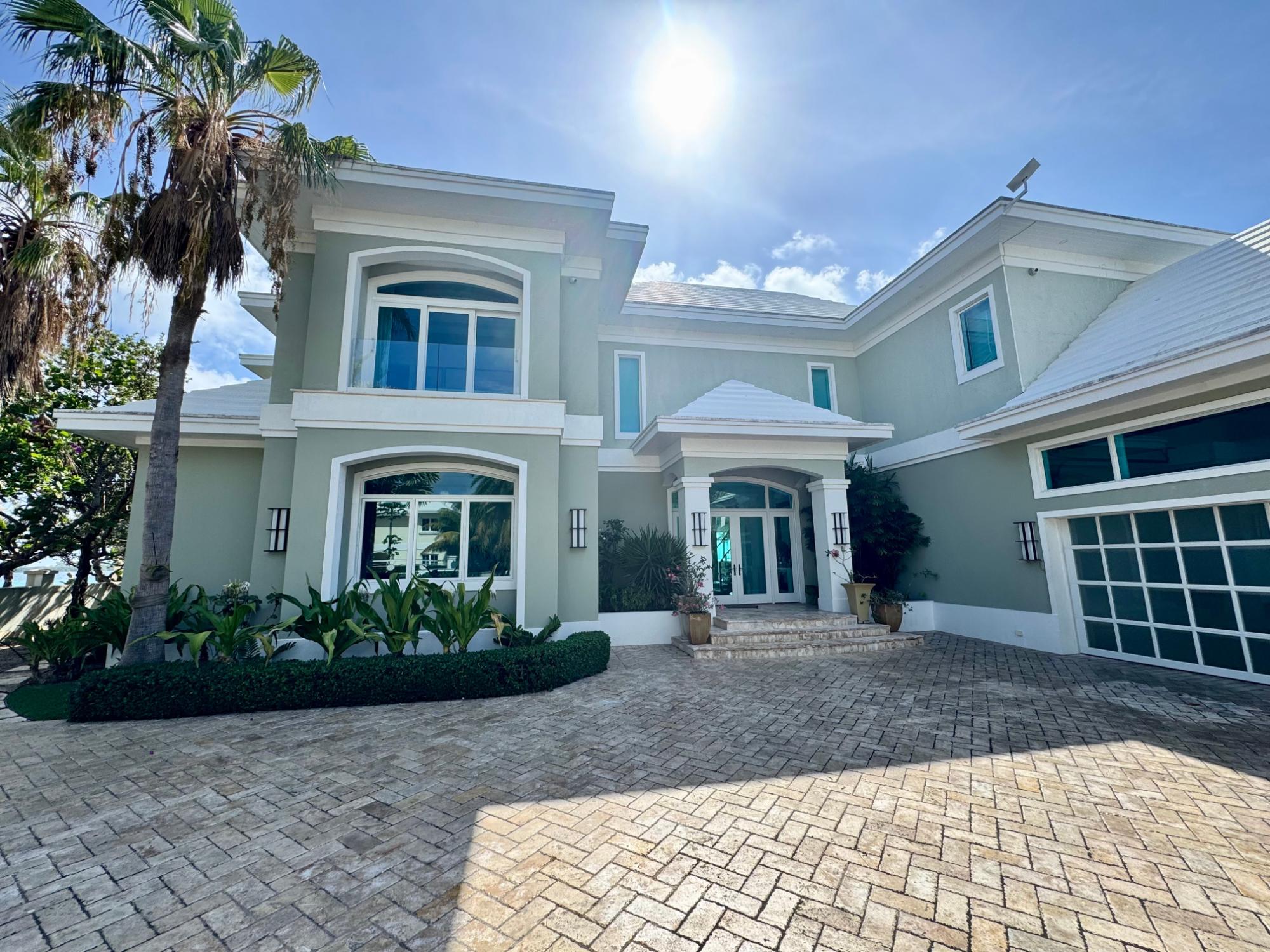 OCEAN CLUB DRIVE