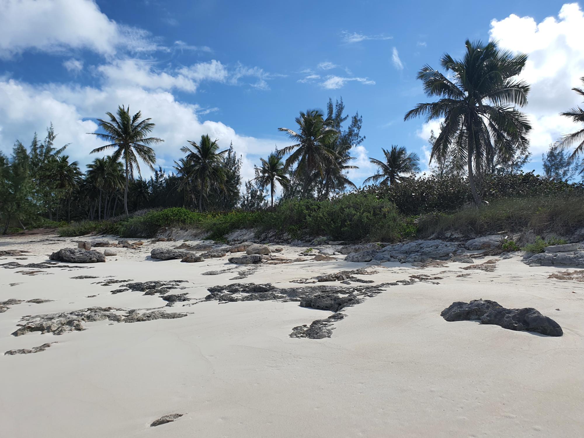 QUEENS HIGHWAY, EXUMA