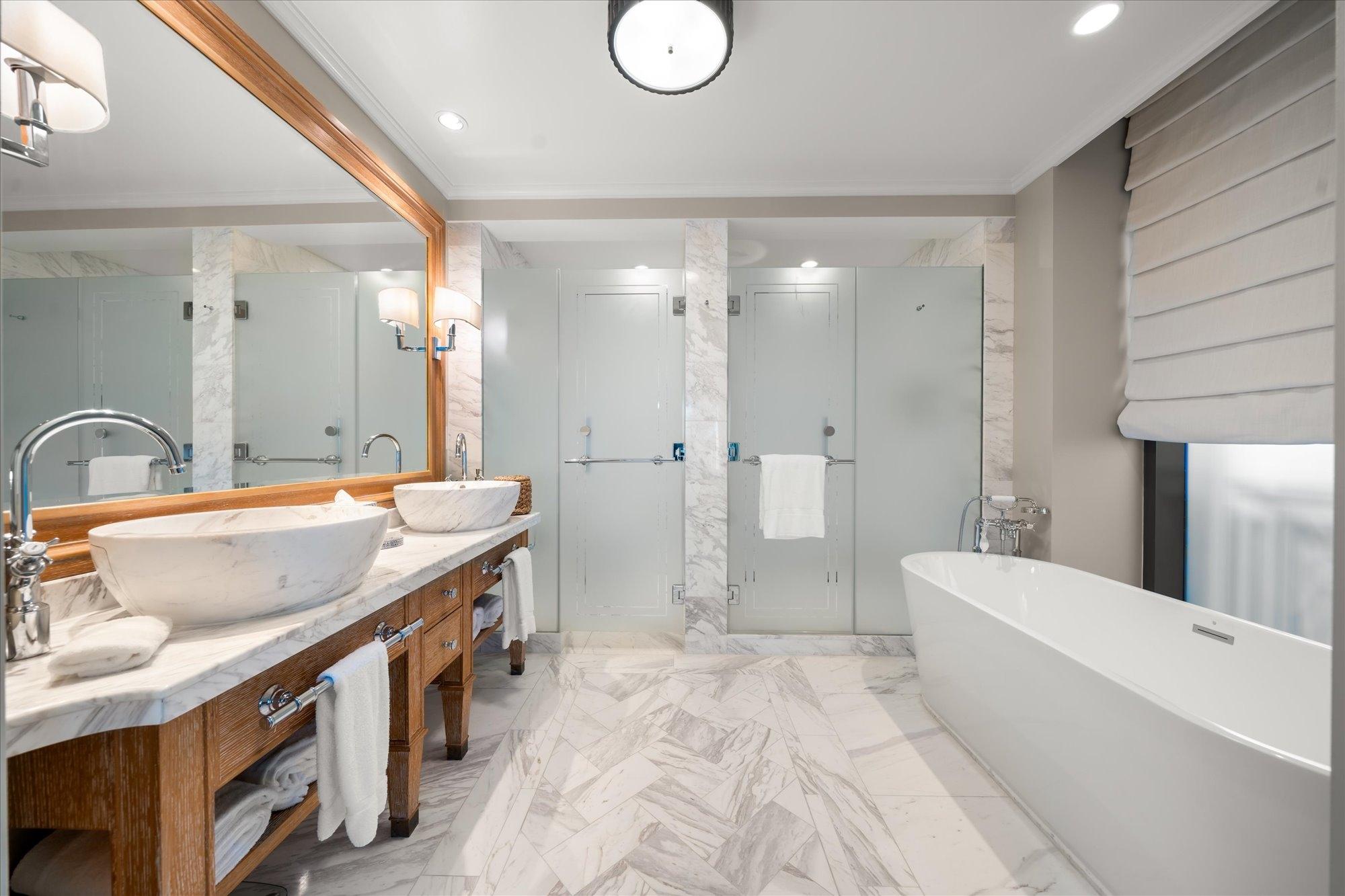 ROSEWOOD RESIDENCES