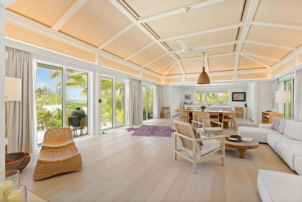 Whale Tail Villa