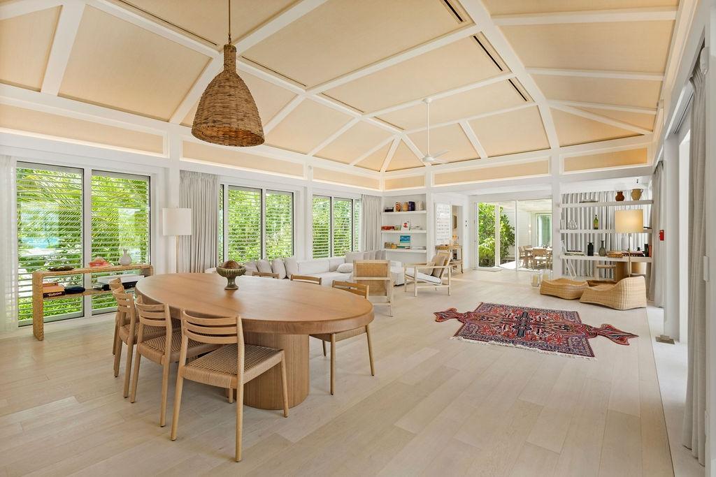 Whale Tail Villa