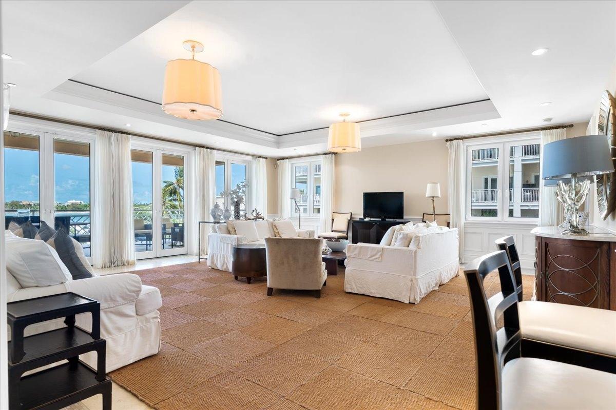 OCEAN CLUB RESIDENCES