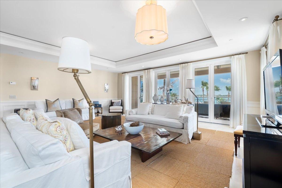 OCEAN CLUB RESIDENCES
