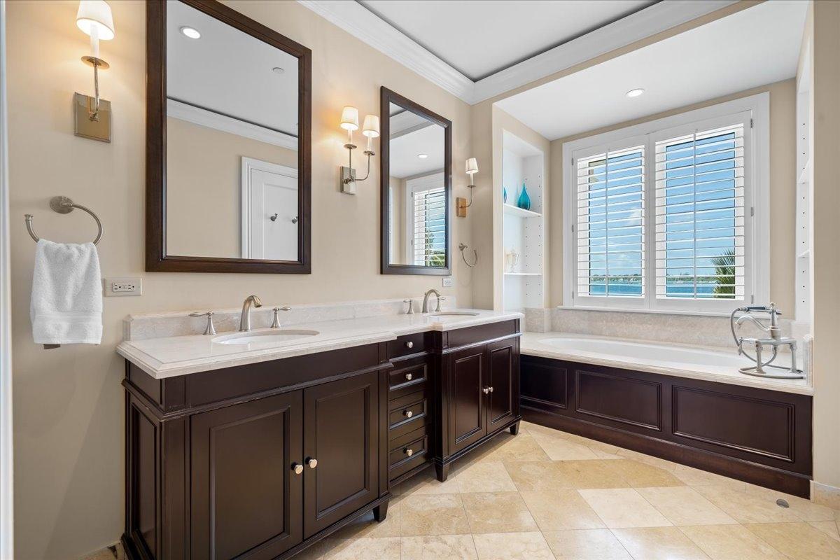 OCEAN CLUB RESIDENCES