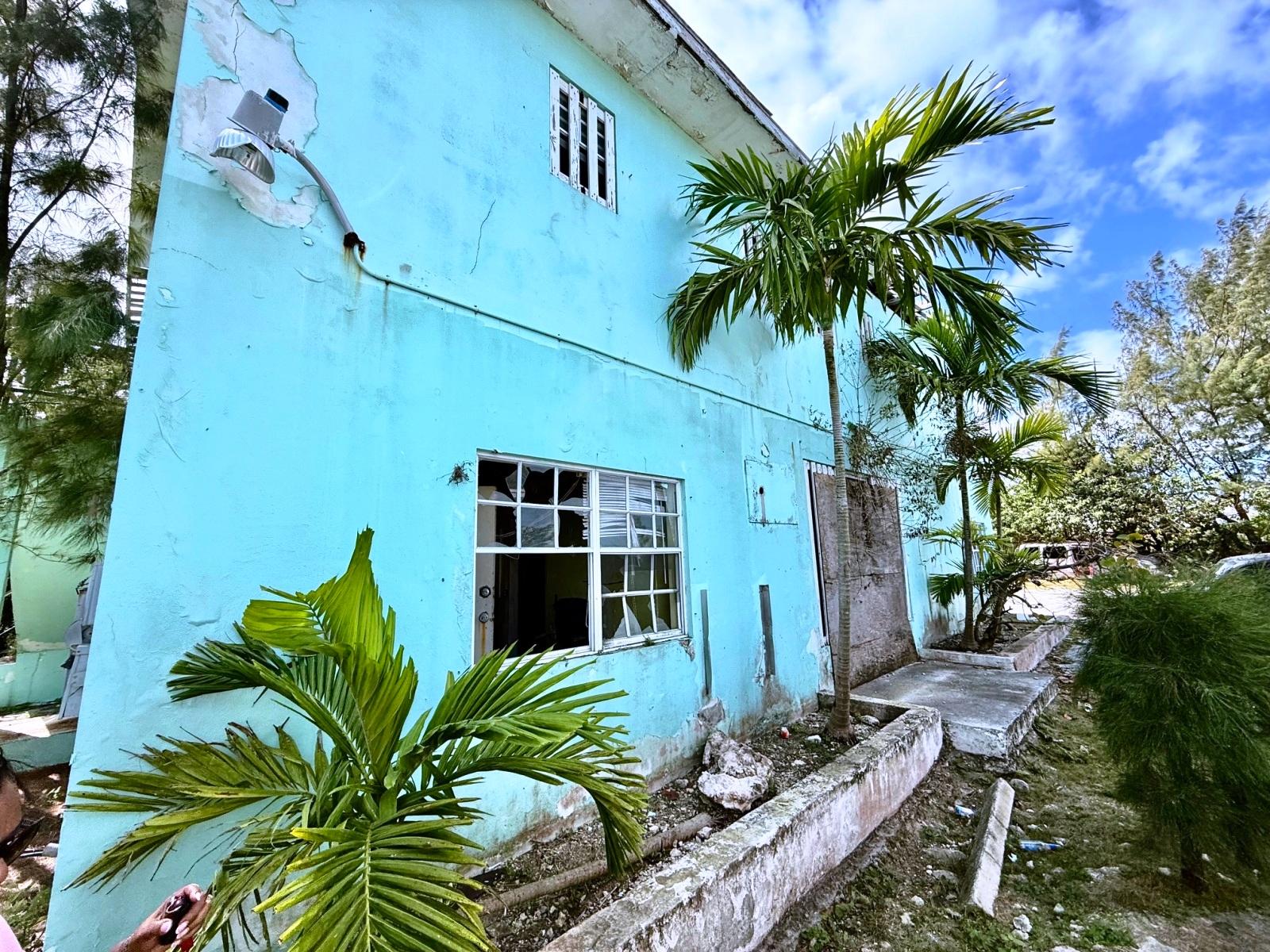 LOT 1,  DUNDAS TOWN