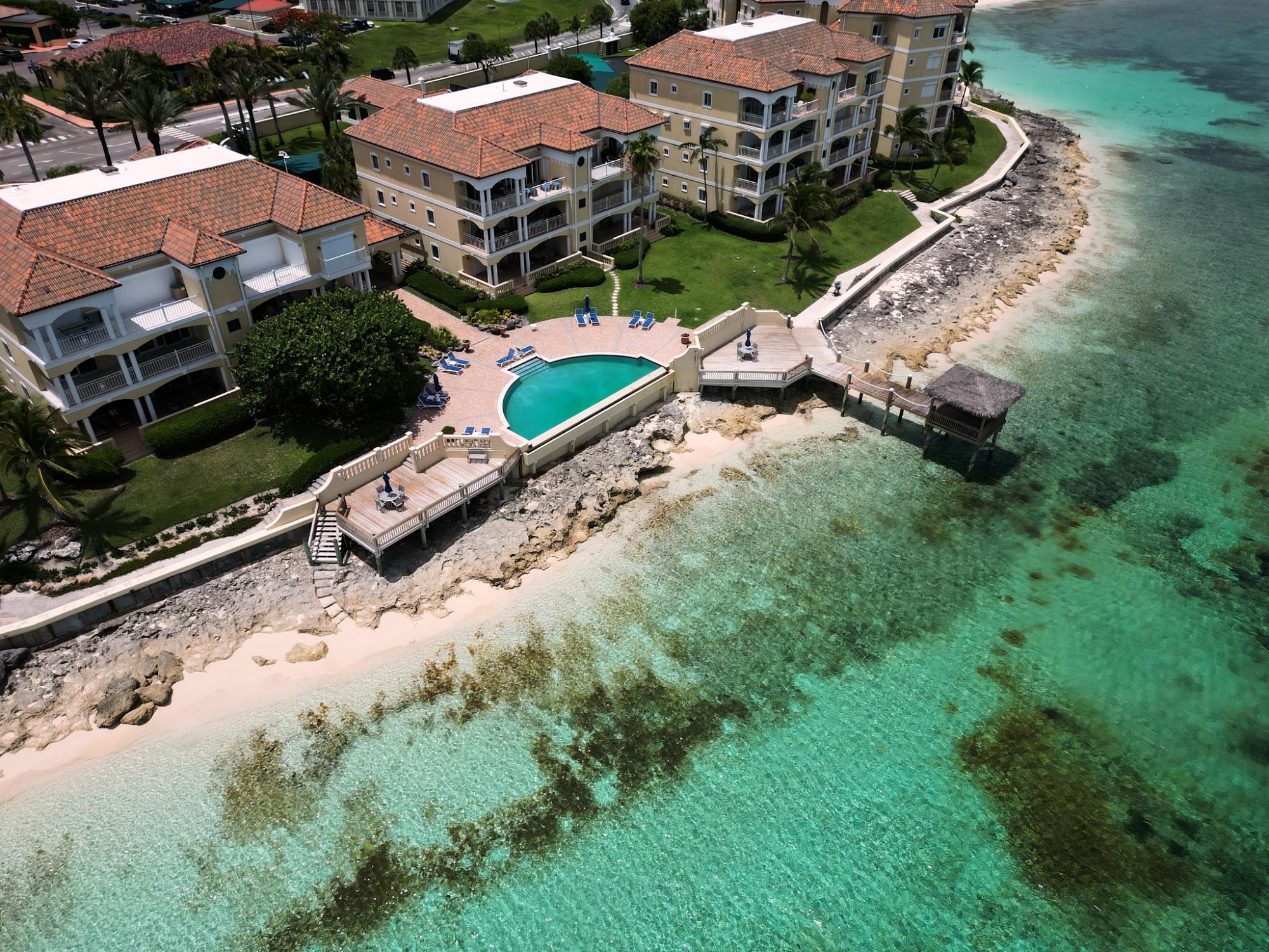 CAVES POINT CONDOS