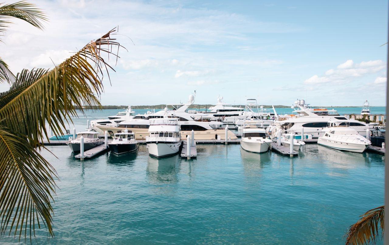 BRILAND CLUB & MARINA